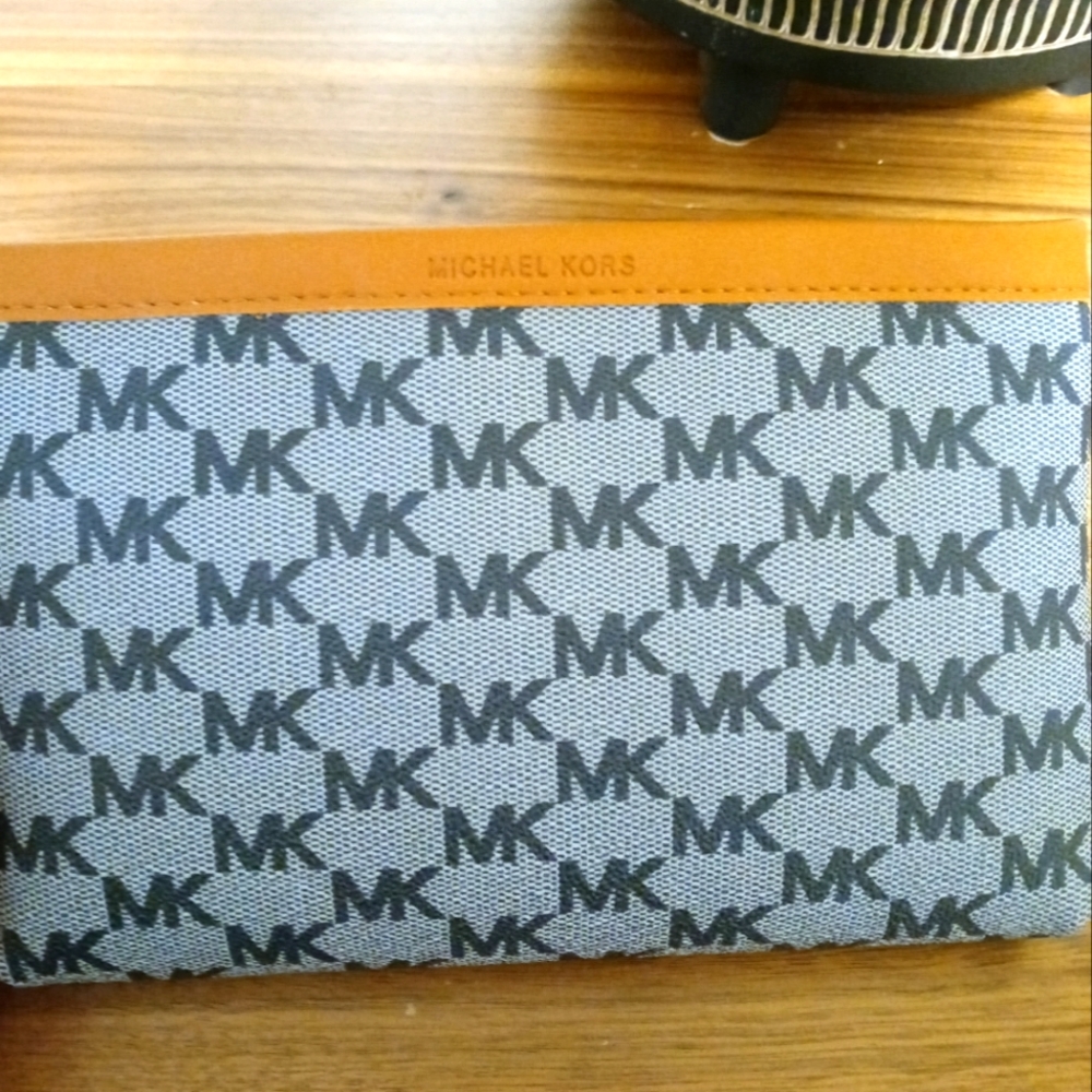 NWOT Michael Kors belt bag